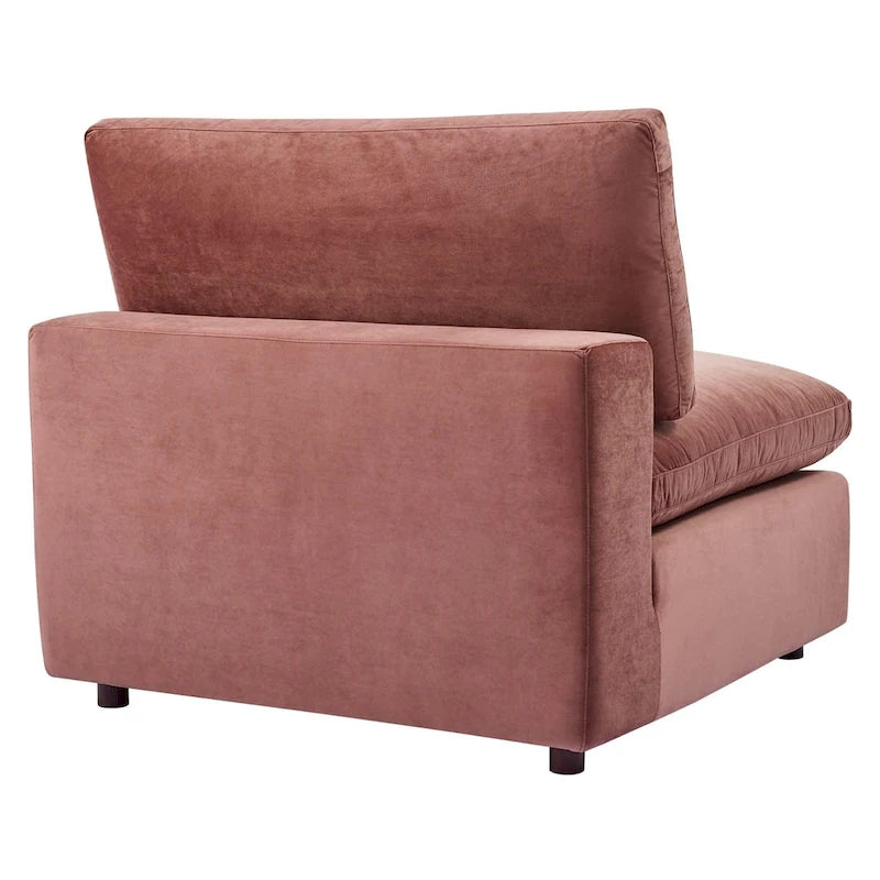 Fauteuil sans accoudoirs en velours haute performance garni de duvet et surpiqué