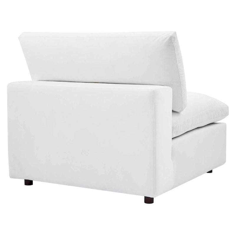 Fauteuil sans accoudoirs en velours haute performance garni de duvet et surpiqué