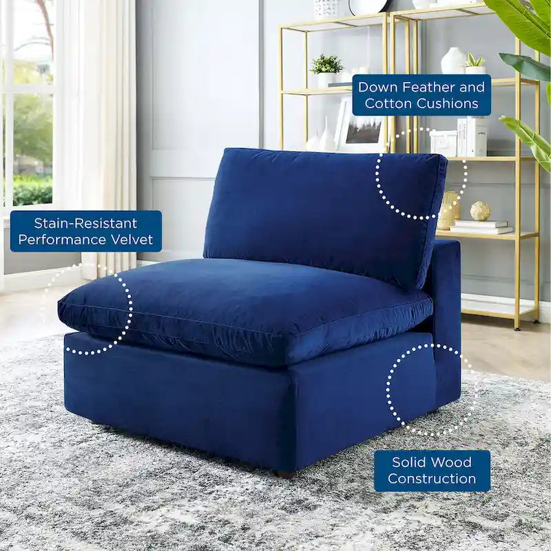 Fauteuil sans accoudoirs en velours haute performance garni de duvet et surpiqué