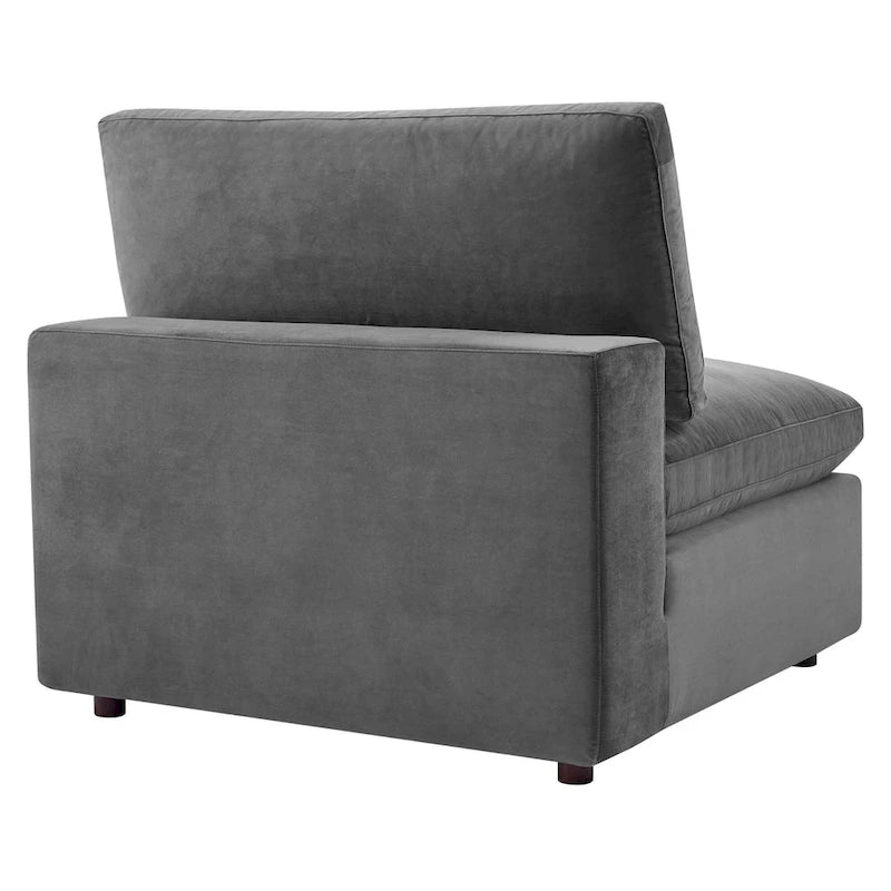 Fauteuil sans accoudoirs en velours haute performance garni de duvet et surpiqué