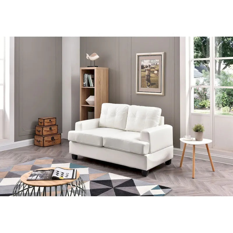 Canapé droit en similicuir avec accoudoirs évasés de 58 po de large - 34L x 58W x 36H