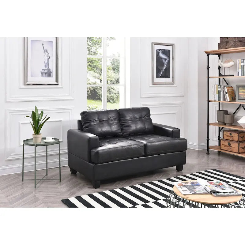 Canapé droit en similicuir avec accoudoirs évasés de 58 po de large - 34L x 58W x 36H
