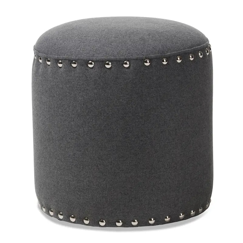 Ottoman en tissu capitonné à clous, style moderne et contemporain